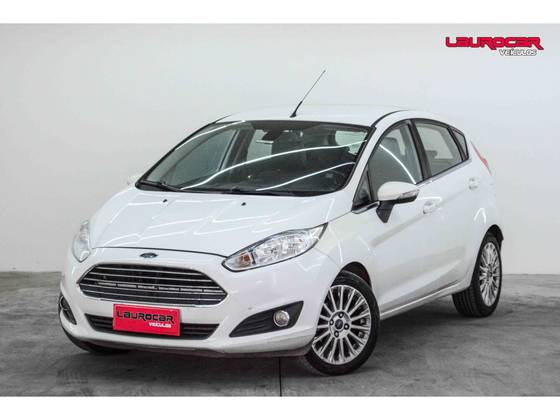 FORD FIESTA 1.6 TITANIUM PLUS HATCH 16V FLEX 4P POWERSHIFT